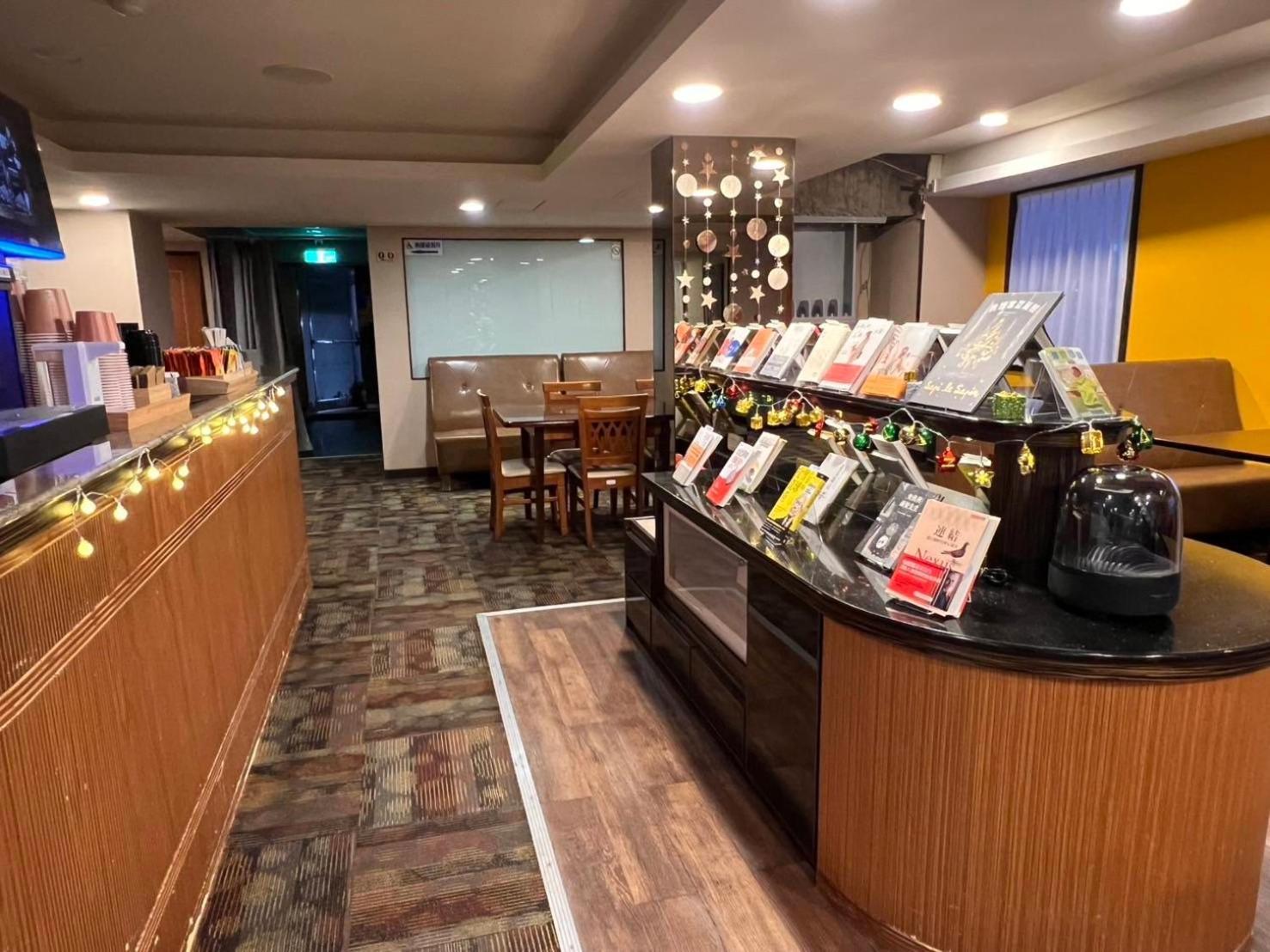 Hub Hotel - Zhongshan Branch Taipei Esterno foto