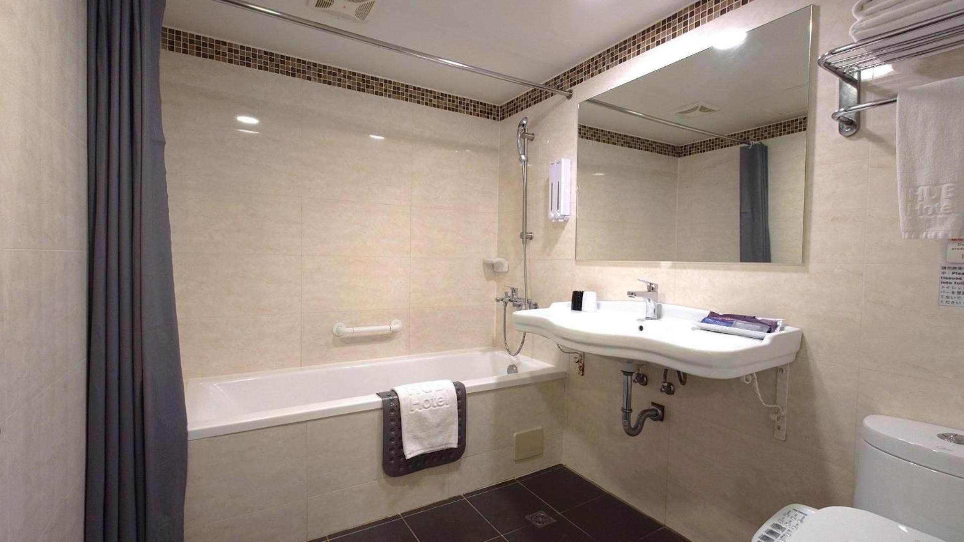 Hub Hotel - Zhongshan Branch Taipei Esterno foto