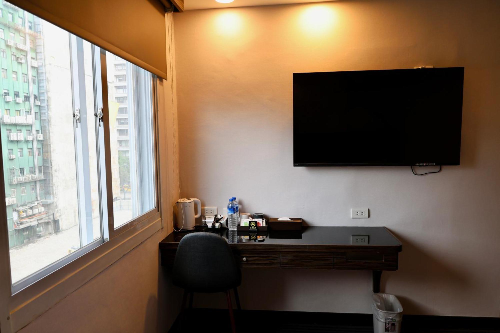 Hub Hotel - Zhongshan Branch Taipei Esterno foto