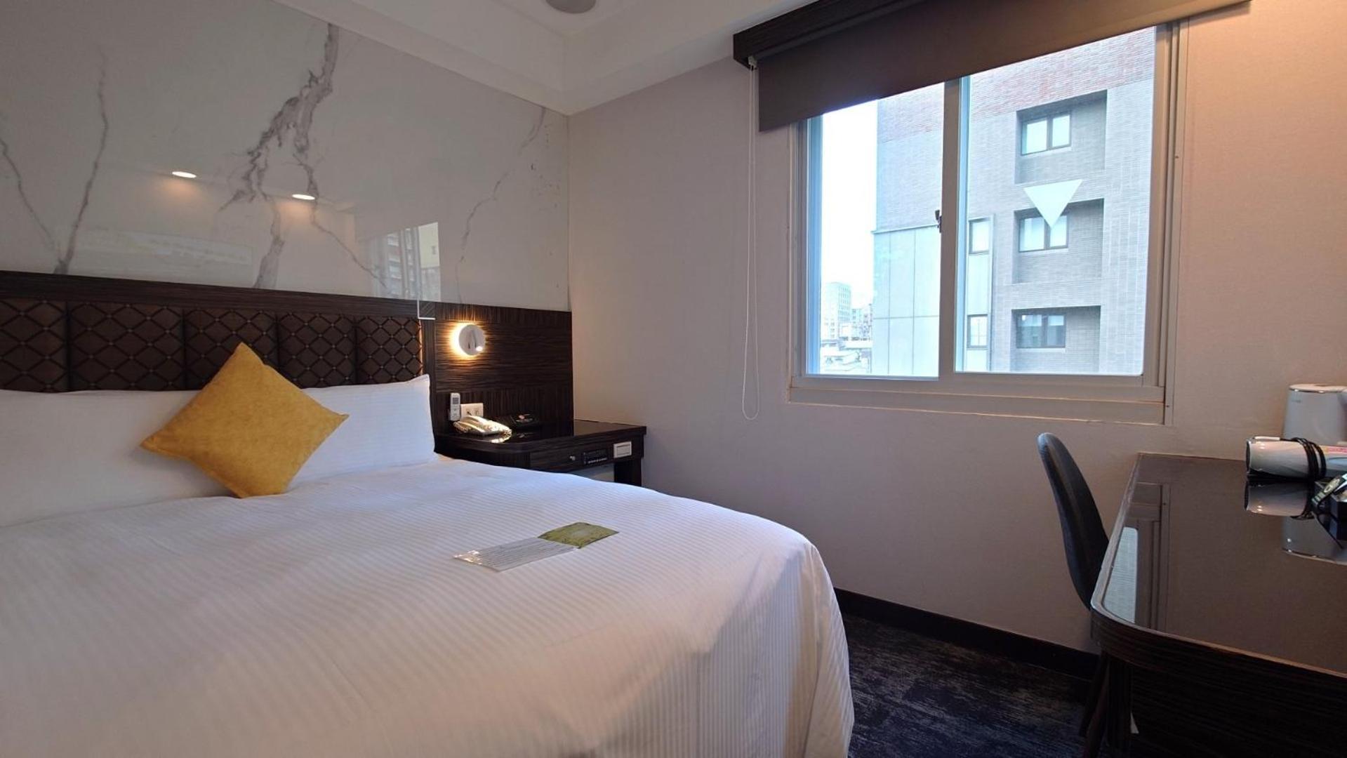 Hub Hotel - Zhongshan Branch Taipei Esterno foto