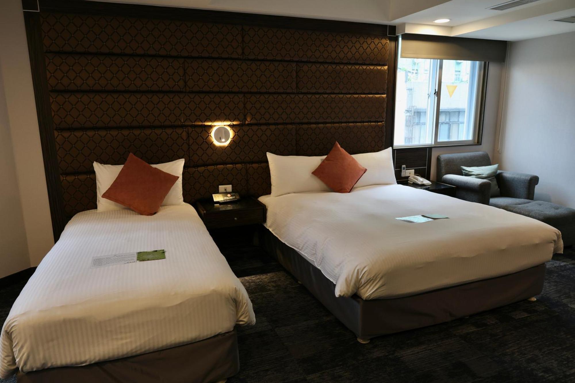 Hub Hotel - Zhongshan Branch Taipei Esterno foto