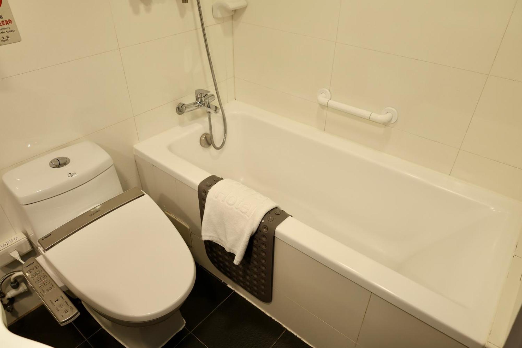 Hub Hotel - Zhongshan Branch Taipei Esterno foto