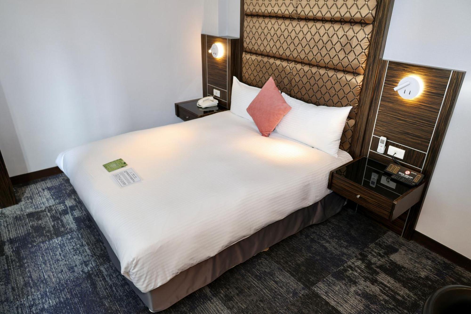 Hub Hotel - Zhongshan Branch Taipei Esterno foto